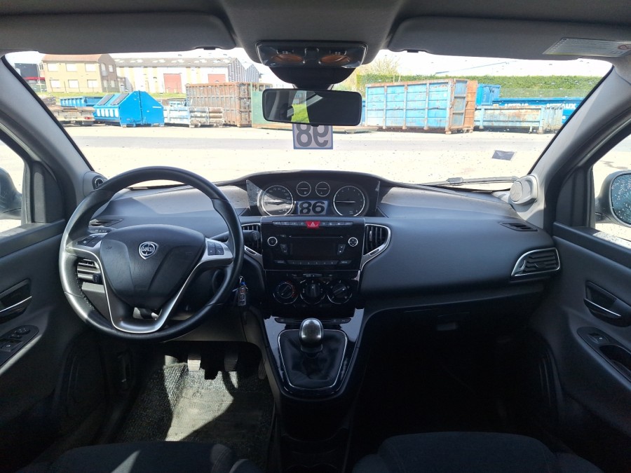 LANCIA d'occasion YPSILON 1.2 69 GOLD de 2013 Arras (62)﻿