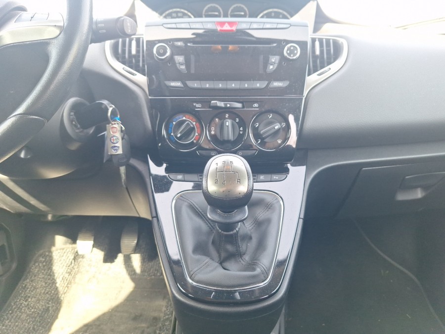 LANCIA d'occasion YPSILON 1.2 69 GOLD de 2013 Arras (62)﻿