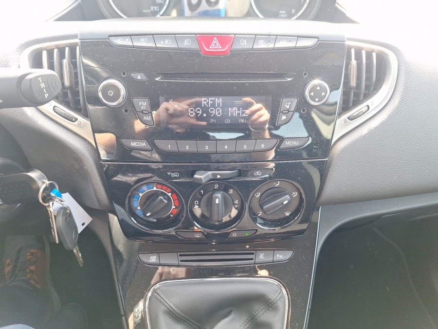 LANCIA d'occasion YPSILON 1.2 69 GOLD de 2013 Arras (62)﻿