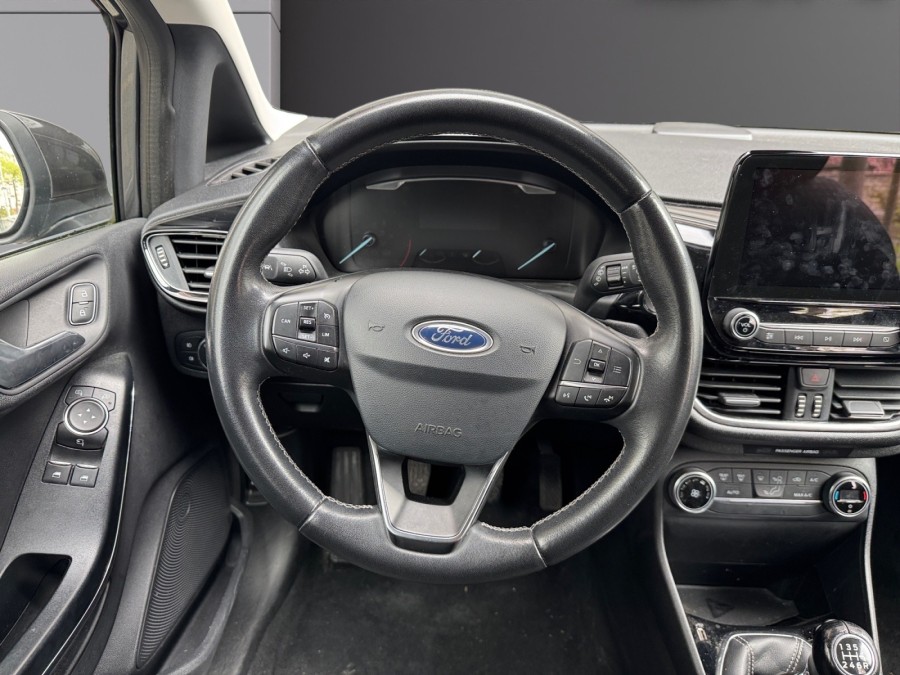 FORD d'occasion FIESTA 1.0 ECOBOOST 100 TITANIUM de 2018 Montreuil