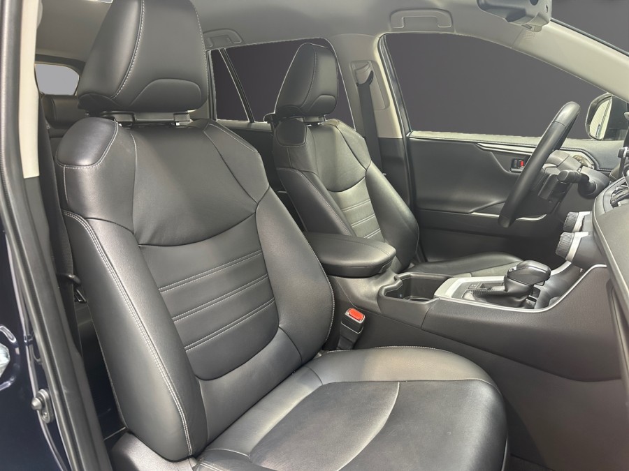 TOYOTA d'occasion RAV4 HYBRIDE 218 2WD de 2022 Lorient (56)﻿