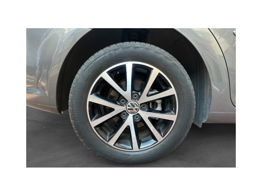 VOLKSWAGEN d'occasion TOURAN 1.2 TSI 105 BLUEMOTION DESIGN EDITION de