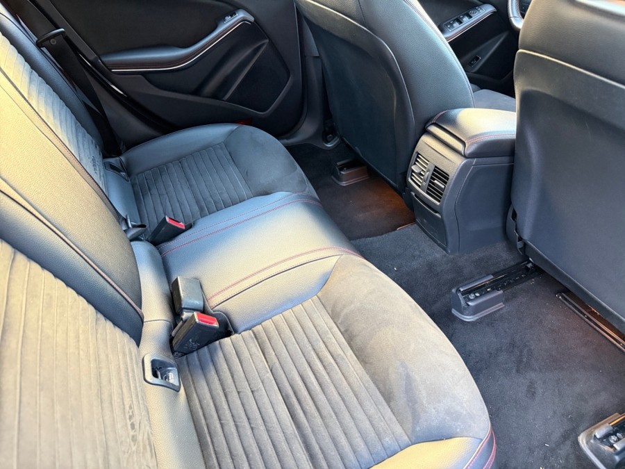 MERCEDES d'occasion CLASSE CLA CLA 200 D LAUNCH EDITION BA de 2017