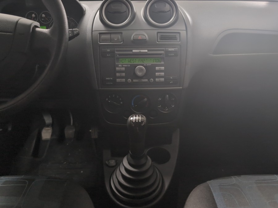 FORD d'occasion FIESTA 1250 FUN de 2008 Brest (29)﻿