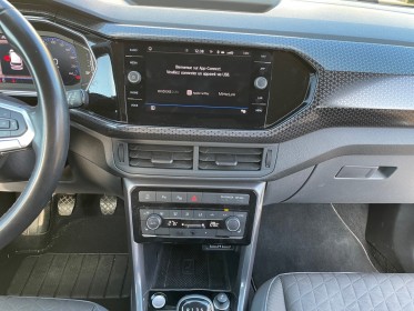 Volkswagen t-cross 1.0 tsi 115 start/stop bvm6 carat occasion simplicicar lyon ouest simplicicar simplicibike france