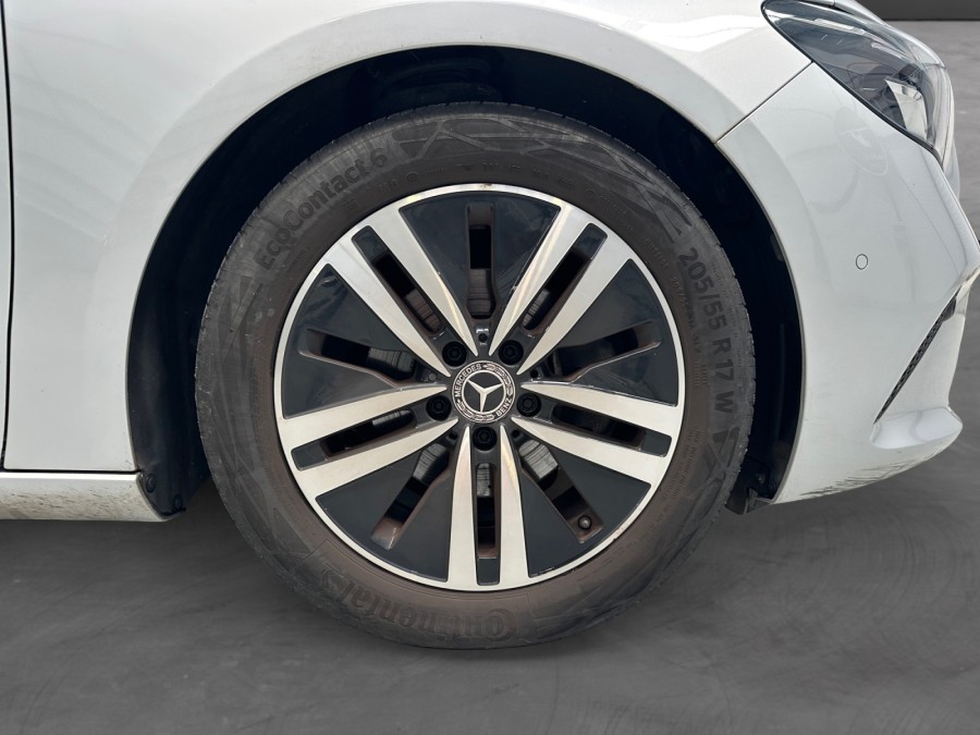 MERCEDES d'occasion CLASSE B B180 NGT CLASSIC BLUE EFFICIENCY