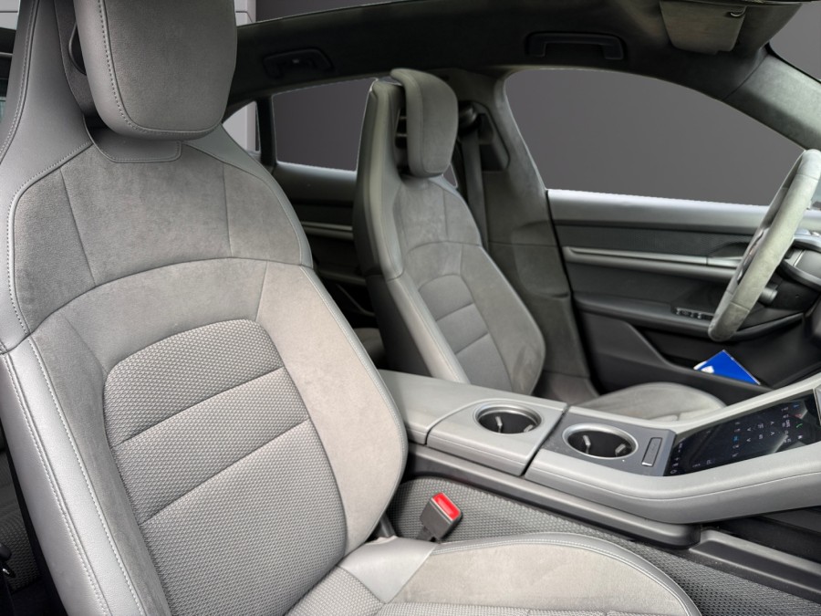 PORSCHE d'occasion TAYCAN CROSS TURISMO TAYCAN 4S de 2023 Toulouse