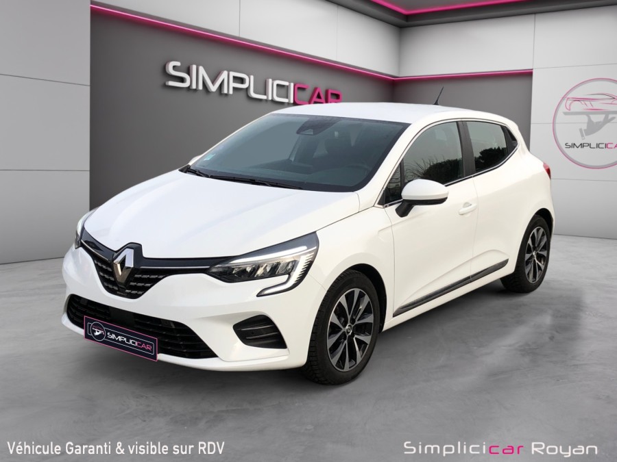 RENAULT d'occasion CLIO 1.0 TCE 90 INTENS de 2022 Royan (17)﻿