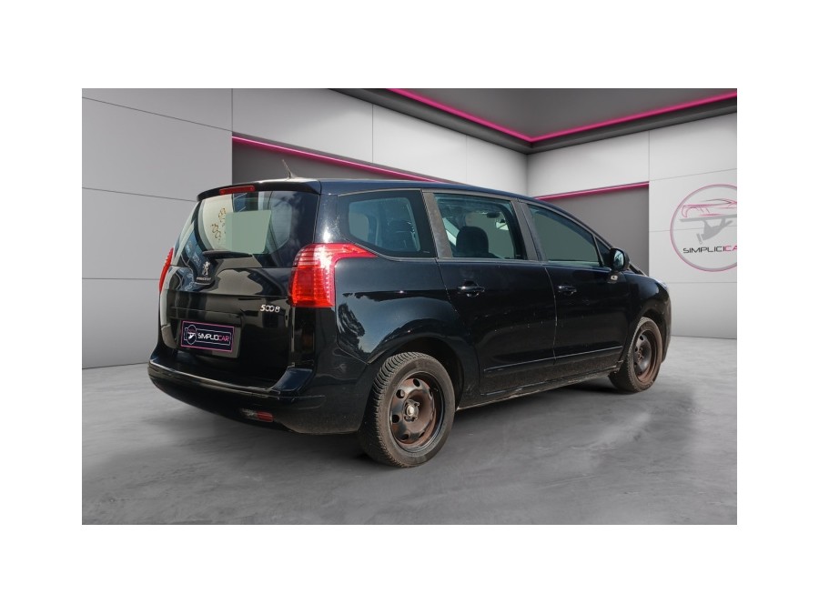 PEUGEOT d'occasion 5008 1.6 VTI 120 ACCESS de 2015 La Ciotat (13)﻿