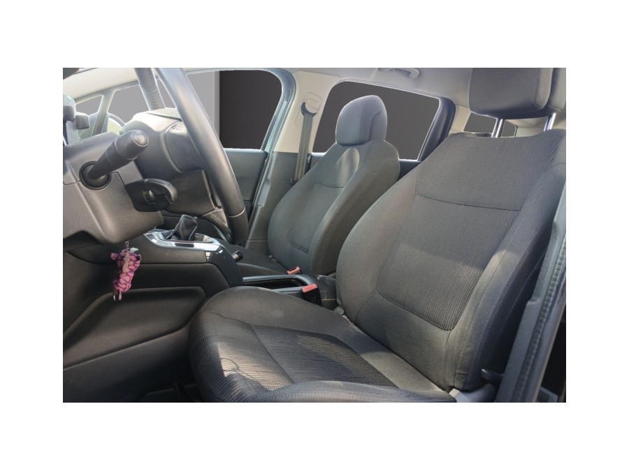 PEUGEOT d'occasion 5008 1.6 VTI 120 ACCESS de 2015 La Ciotat (13)﻿