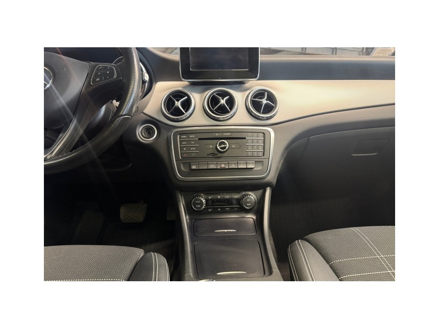 MERCEDES d'occasion CLASSE GLA 2.1 200 D 136 de 2016 Pau (64)﻿