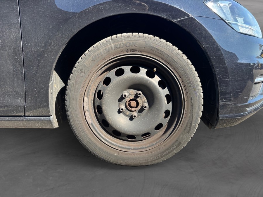 VOLKSWAGEN d'occasion GOLF 1.6 TDI 115 TRENDLINE BUSINESS de 2017