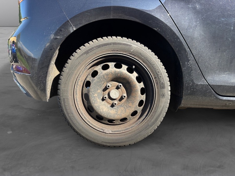 VOLKSWAGEN d'occasion GOLF 1.6 TDI 115 TRENDLINE BUSINESS de 2017