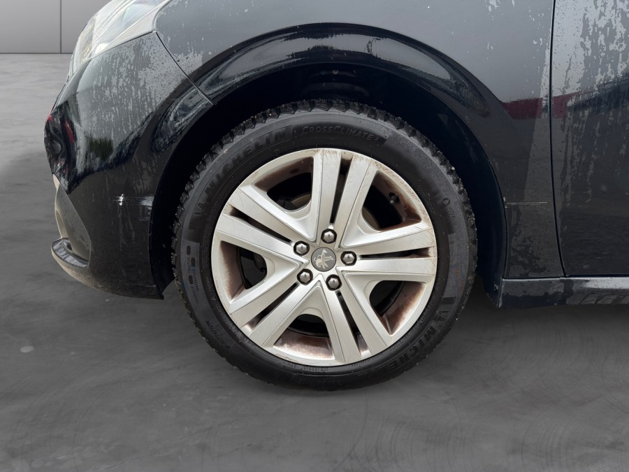 PEUGEOT d'occasion 208 1.2 PURE TECH 82 STYLE de 2016 Orleans (45)﻿