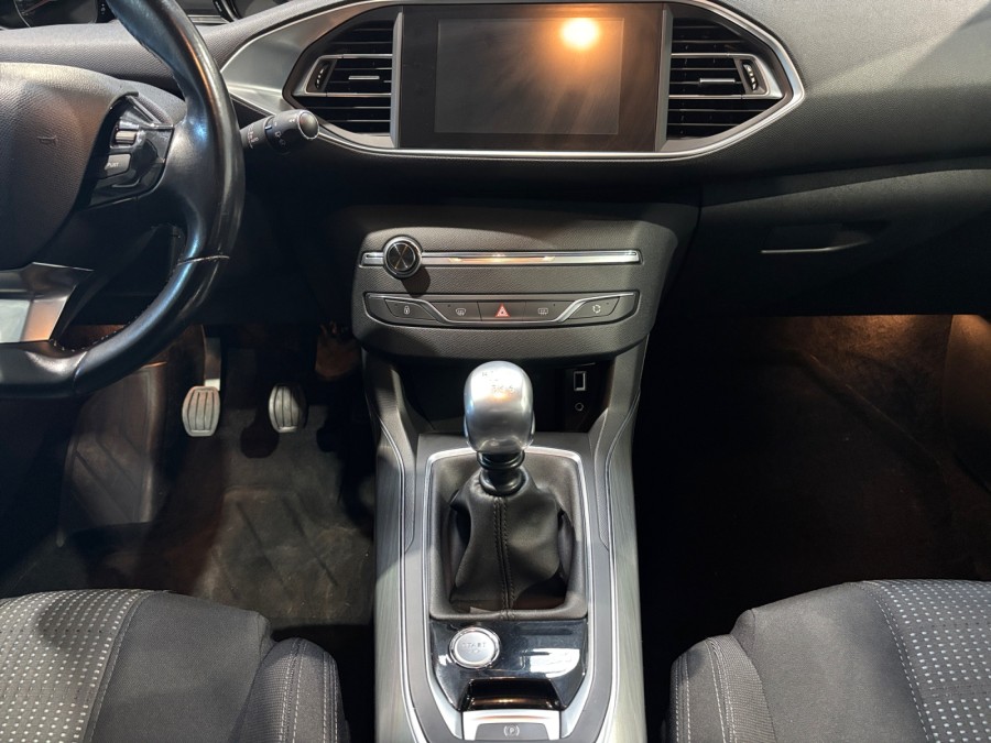 PEUGEOT d'occasion 308 SW 1.6 BLUE HDI 120 ALLURE de 2017