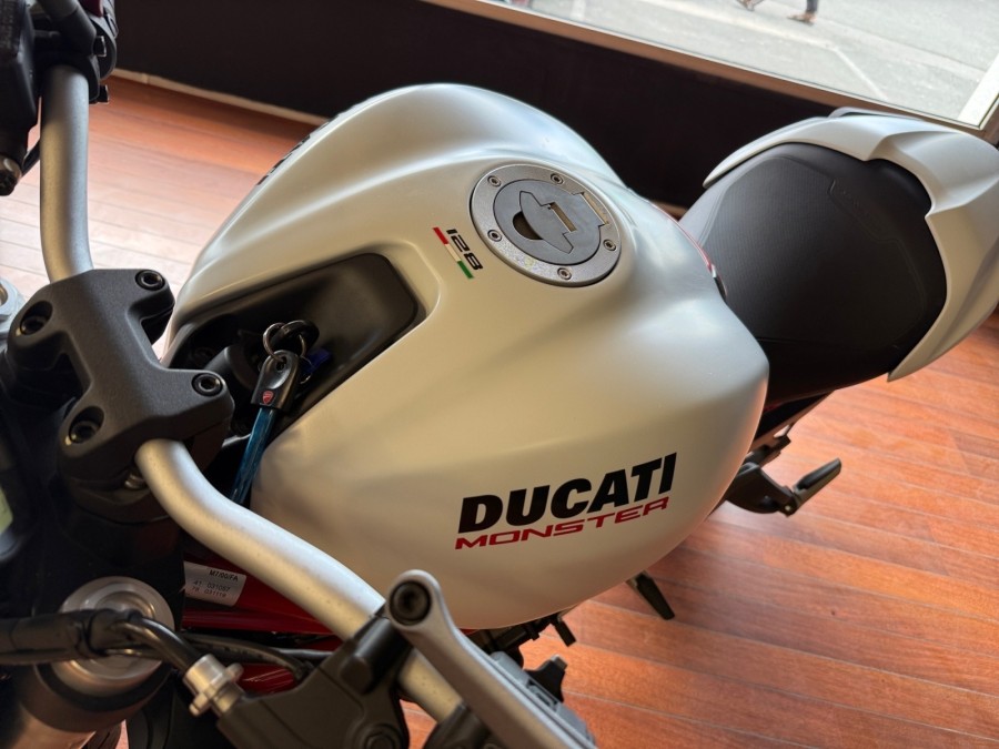 DUCATI d'occasion M821 Monster de 2016 Saint Nazaire (44)﻿