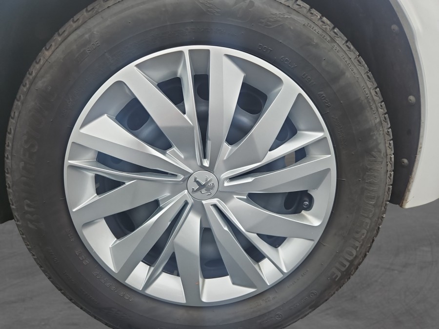 PEUGEOT d'occasion 208 1.2 PURETECH 75 PREMIUM de 2022 Le Puy en