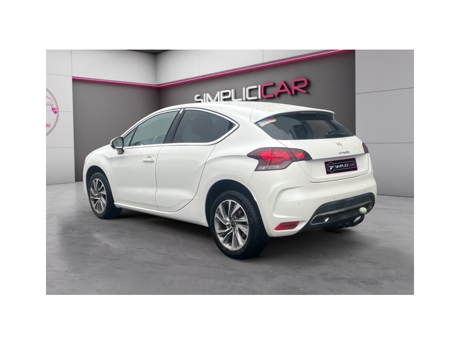 CITROEN d'occasion DS4 1.6 E-HDI 115 EXECUTIVE ETG de 2015 La Ciotat