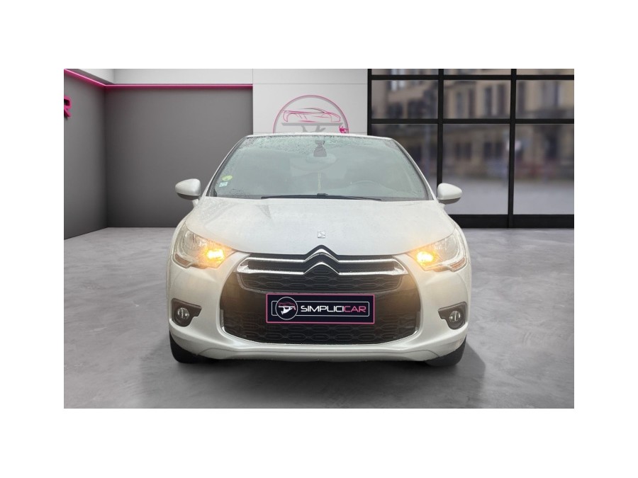 CITROEN d'occasion DS4 1.6 E-HDI 115 EXECUTIVE ETG de 2015 La Ciotat