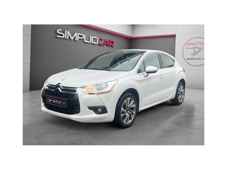 CITROEN d'occasion DS4 1.6 E-HDI 115 EXECUTIVE ETG de 2015 La Ciotat