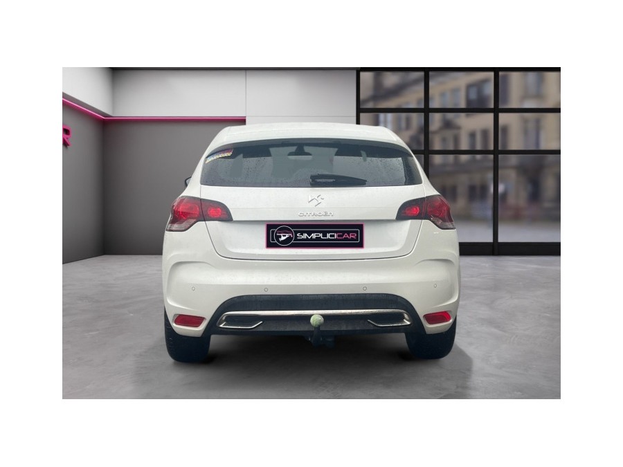 CITROEN d'occasion DS4 1.6 E-HDI 115 EXECUTIVE ETG de 2015 La Ciotat