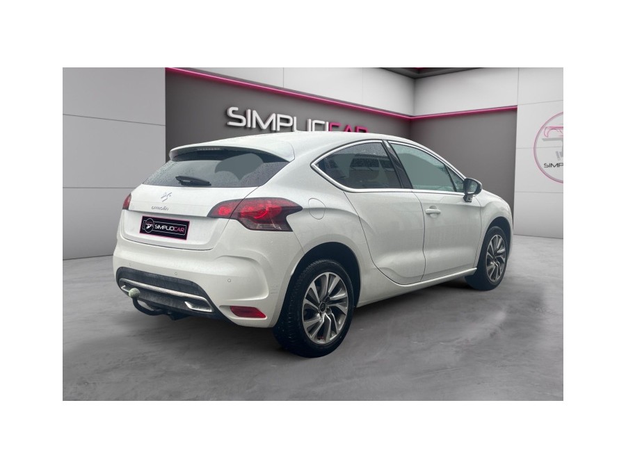 CITROEN d'occasion DS4 1.6 E-HDI 115 EXECUTIVE ETG de 2015 La Ciotat