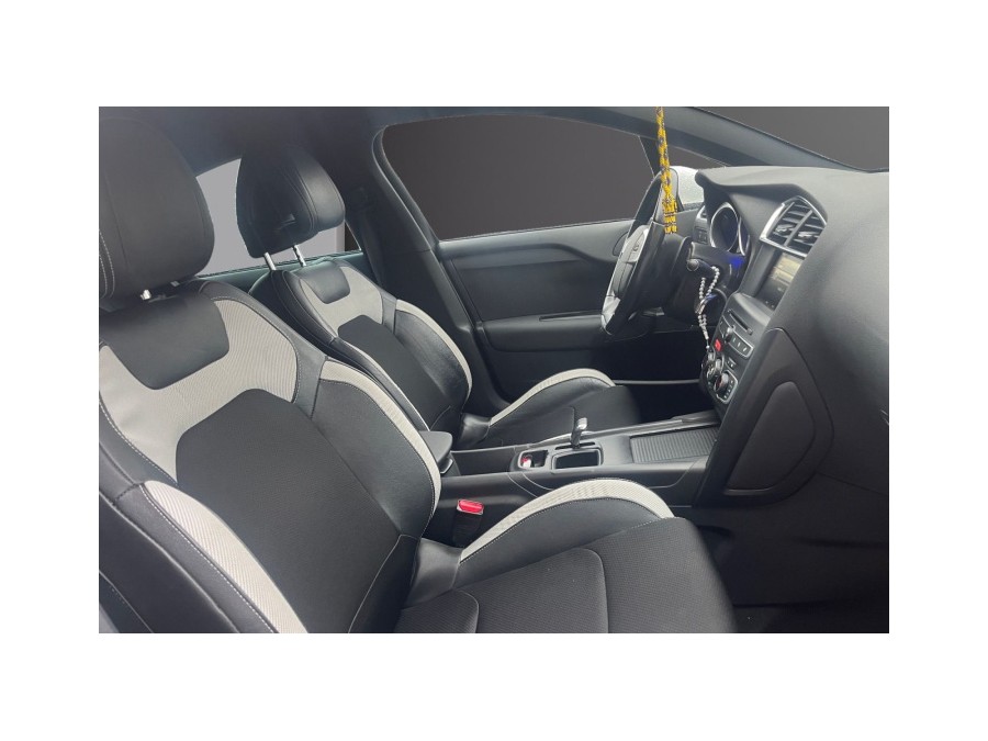 CITROEN d'occasion DS4 1.6 E-HDI 115 EXECUTIVE ETG de 2015 La Ciotat