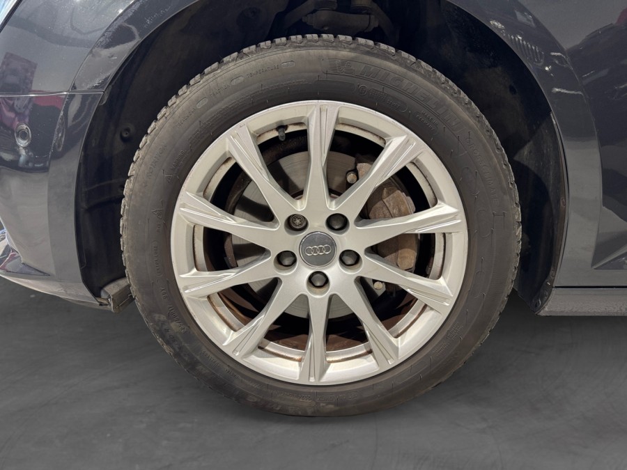 AUDI d'occasion A4 40 TDI 190 de 2019 Narbonne (11)﻿