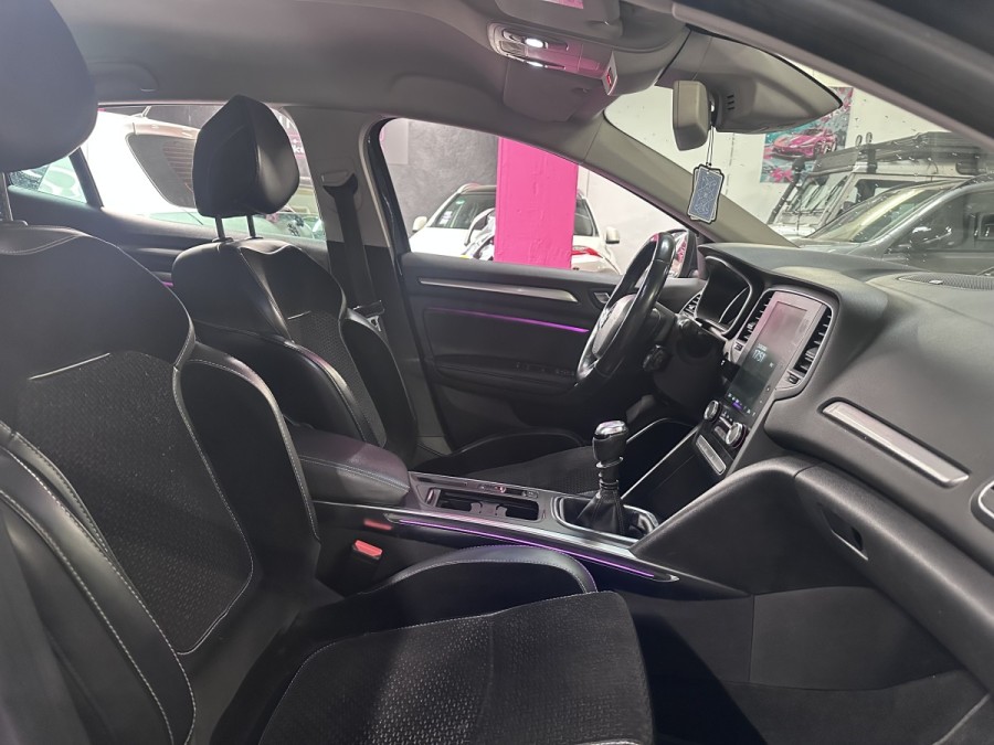 RENAULT d'occasion MEGANE 1.6 DCI 130 ZEN de 2017 Villebon Sur Yvette