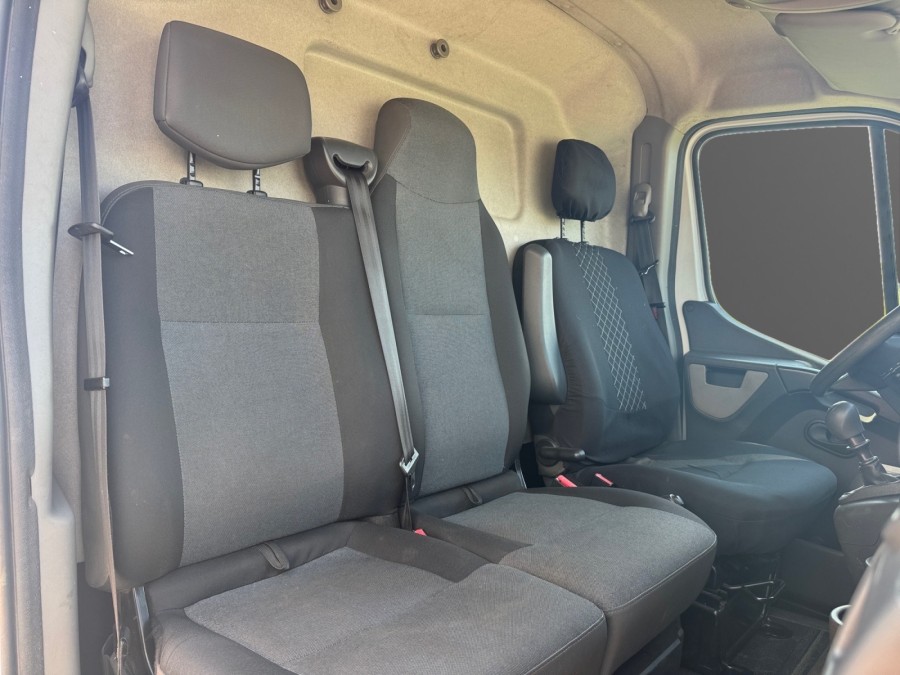 RENAULT d'occasion MASTER F3500 L2H2 DCI 145 GRAND CONFORT de 2017