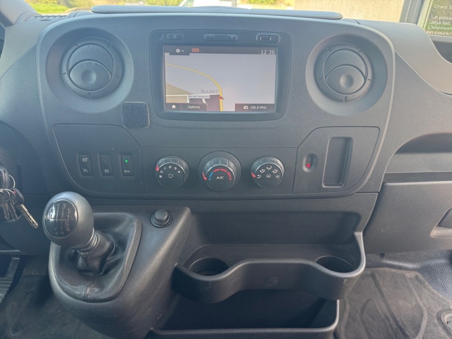 RENAULT d'occasion MASTER F3500 L2H2 DCI 145 GRAND CONFORT de 2017