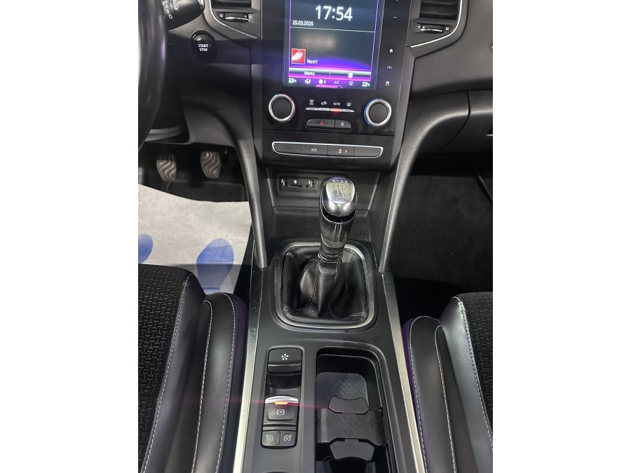 RENAULT d'occasion MEGANE 1.6 DCI 130 ZEN de 2017 Villebon Sur Yvette