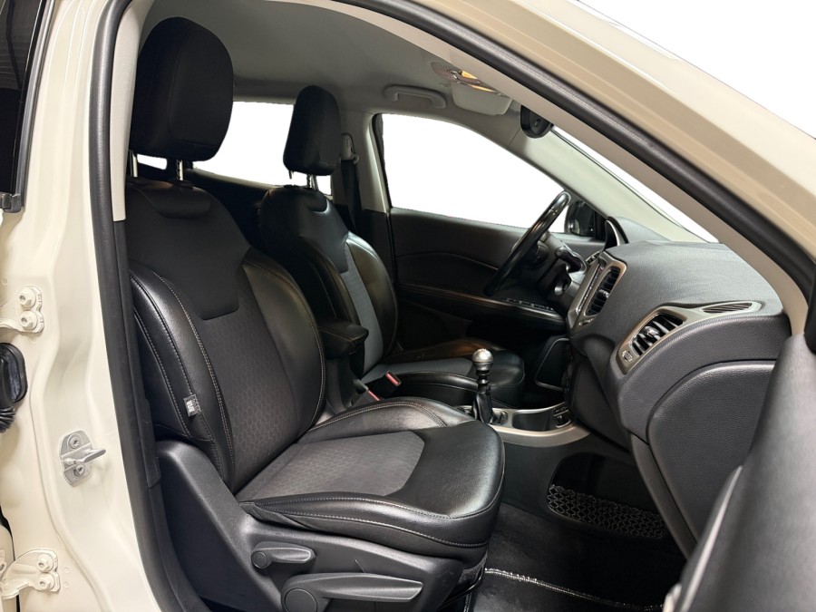 JEEP d'occasion COMPASS 1.4 MULTI AIR 140 SPORT 4X2 de 2018 Bretigny