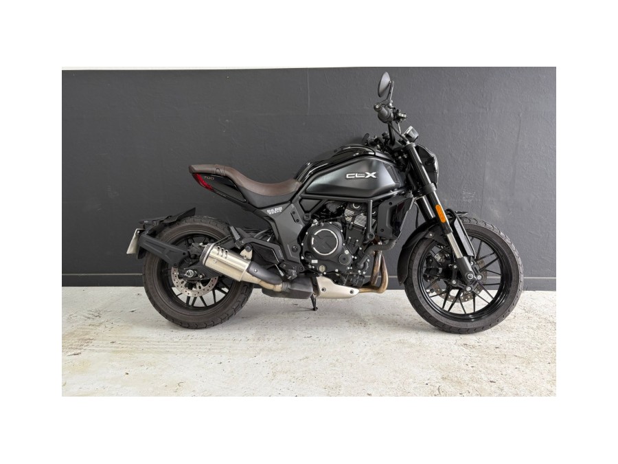 CF MOTO d'occasion 700CL-X HERITAGE de 2024 Brest (29)﻿