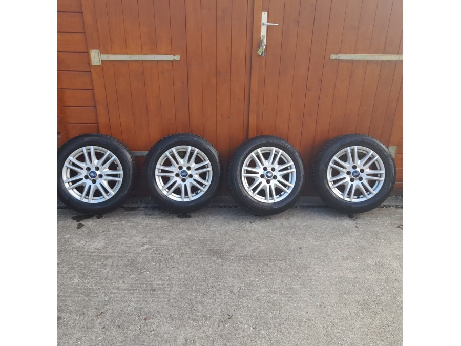 FORD d'occasion CMAX 1.0 ECOBOOST 125 Titanium de 2014 Genevois (74)﻿