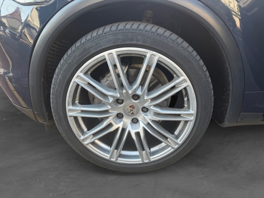 PORSCHE d'occasion CAYENNE 3.0D V6 245 TIPTRONIC S de 2012 Cannes