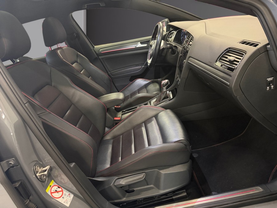 VOLKSWAGEN d'occasion GOLF 2.0 TSI 290 GTI TCR de 2019 Andrezieux