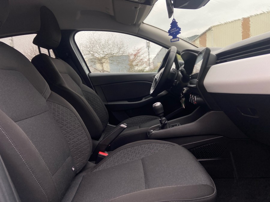 RENAULT d'occasion CLIO 1.5 BLUE DCI 100 de 2023 Brest (29)﻿