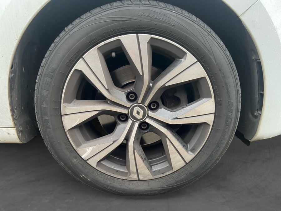 RENAULT d'occasion CLIO 1.5 BLUE DCI 100 de 2023 Brest (29)﻿