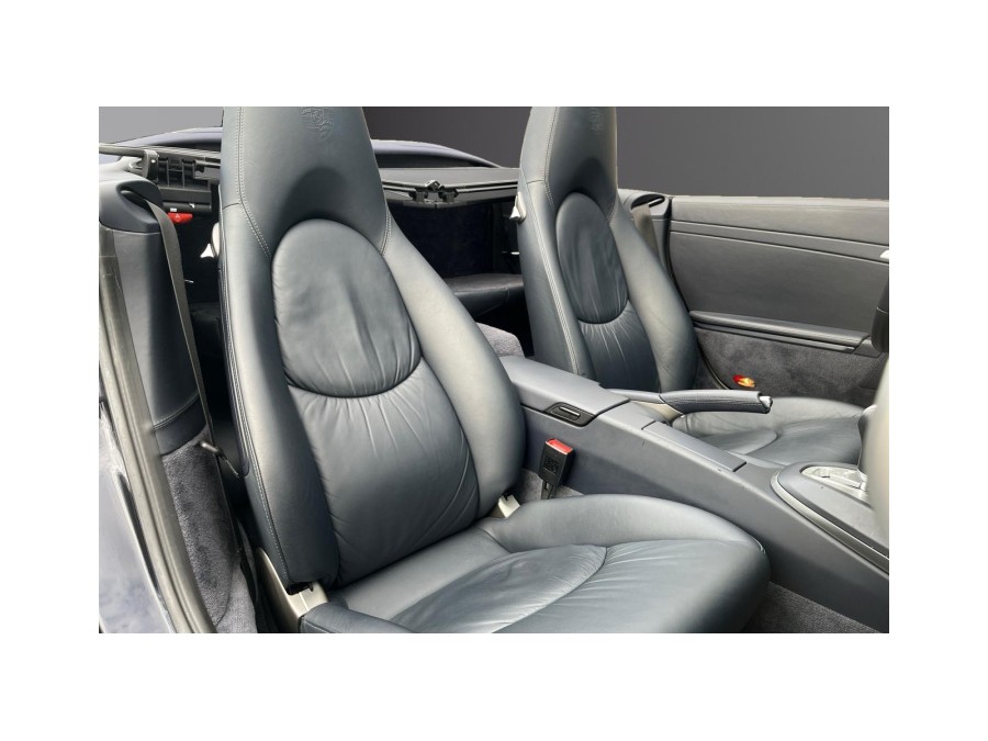 PORSCHE d'occasion 911 CARRERA 4 de 2006 La Ciotat (13)﻿