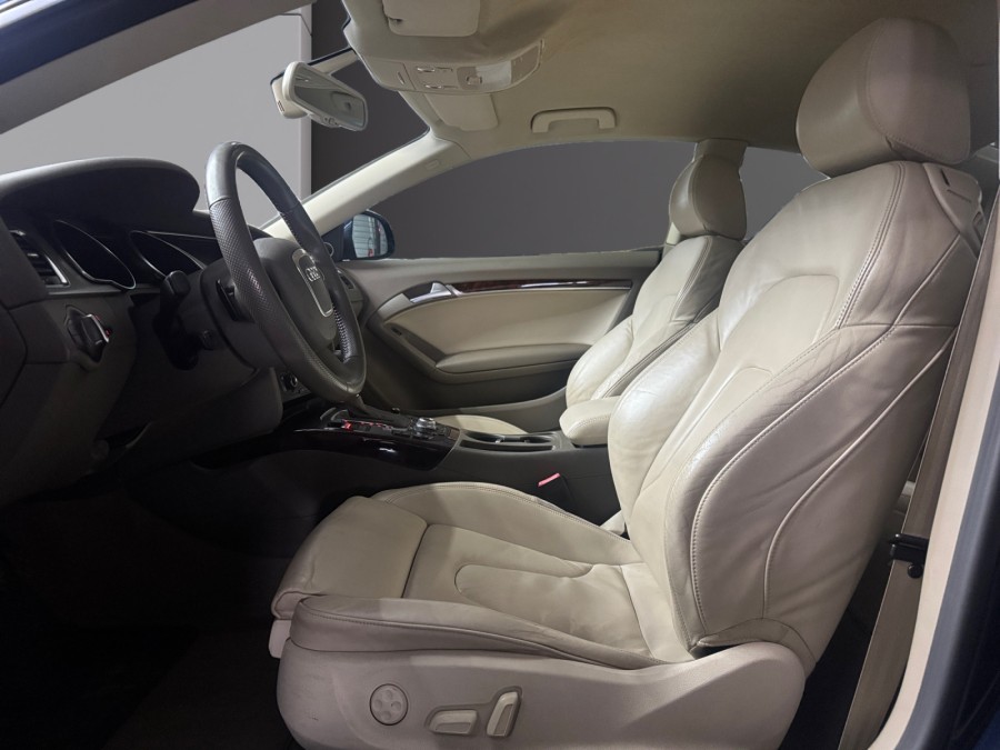 AUDI d'occasion A5 3.0 V6 TDI AMBIENTE QUATTRO TIPTRONIC de 2009 Pau