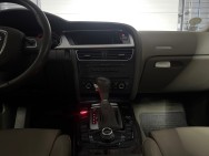 AUDI d'occasion A5 3.0 V6 TDI AMBIENTE QUATTRO TIPTRONIC de 2009 Pau