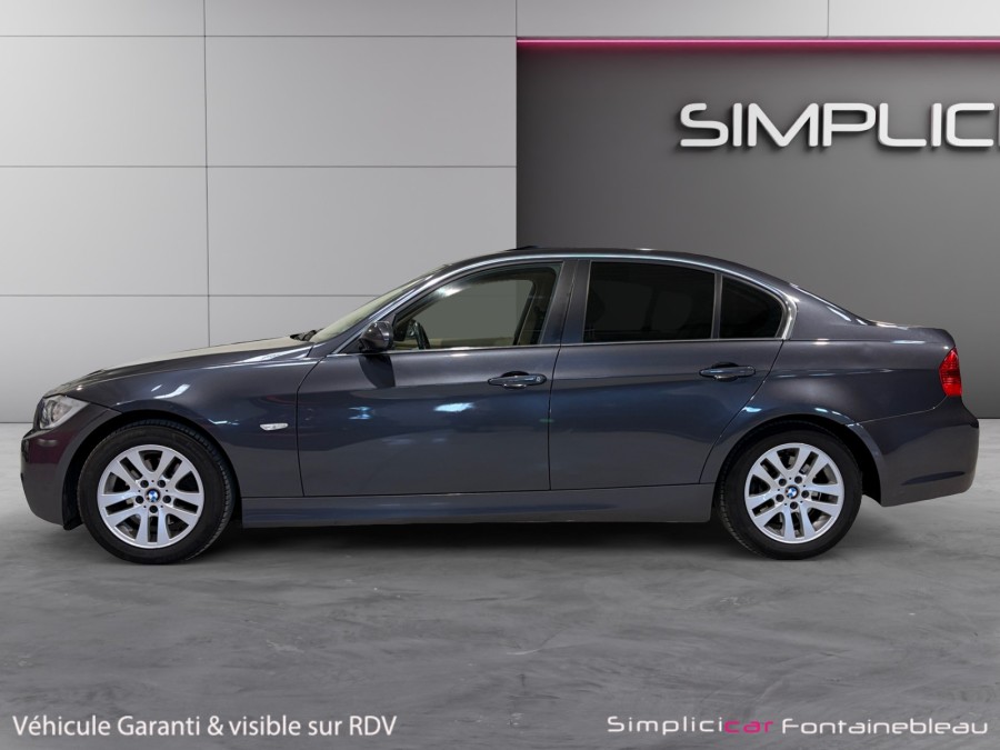 BMW d'occasion SERIE 3 325I CONFORT de 2006 Fontainebleau (77)﻿