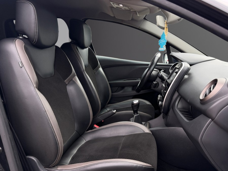 RENAULT d'occasion CLIO TCE 90 TREND de 2018 Nord Isère (38)﻿