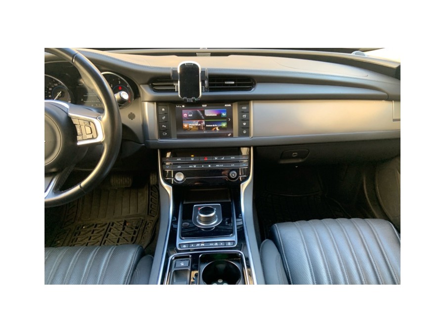JAGUAR d'occasion XF II 2.0D 180 BUSINESS SPORT de 2018 Le Raincy