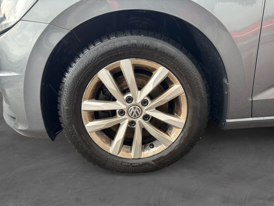 VOLKSWAGEN d'occasion TOURAN 1.6 TDI 110 TRENDLINE DSG de 2016