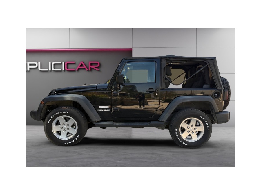 JEEP d'occasion WRANGLER 2.8 CRD 200 SPORT de 2011 La Ciotat (13)﻿