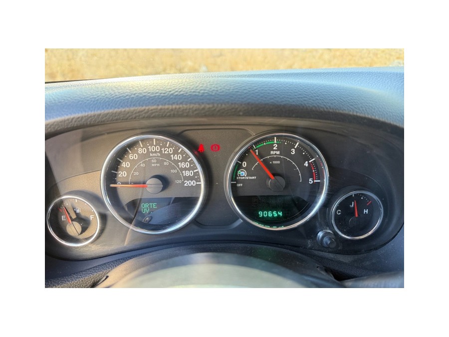 JEEP d'occasion WRANGLER 2.8 CRD 200 SPORT de 2011 La Ciotat (13)﻿