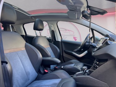 Peugeot 208 1.2 puretech 110ch ss eat6 féline garantie 12 mois occasion paris 17ème (75)(porte maillot) simplicicar...
