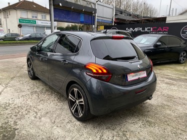 Peugeot 208 1.2 puretech 110ch ss bvm5 gt line occasion simplicicar livry gargan simplicicar simplicibike france